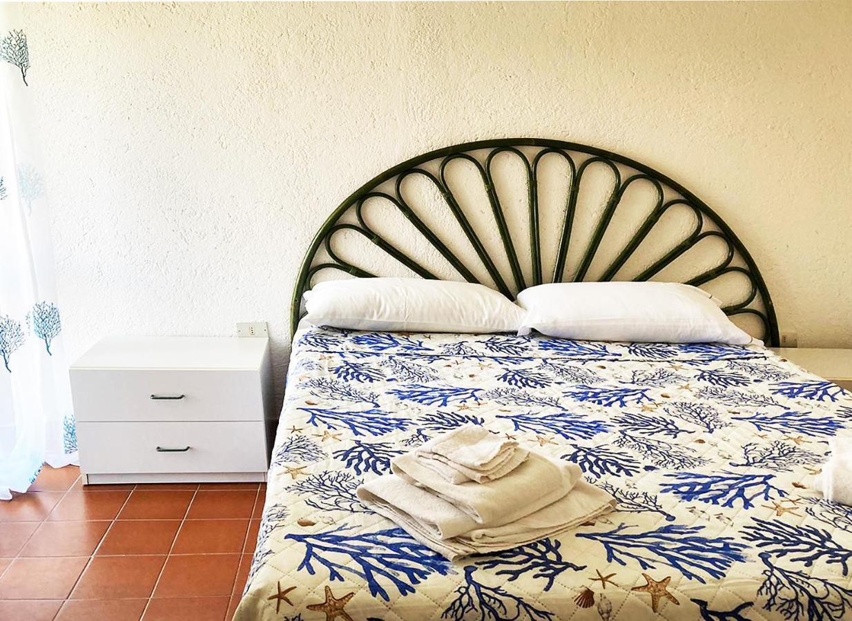 Aparthotel Le Gemme Di Mirto à Palau Extérieur photo